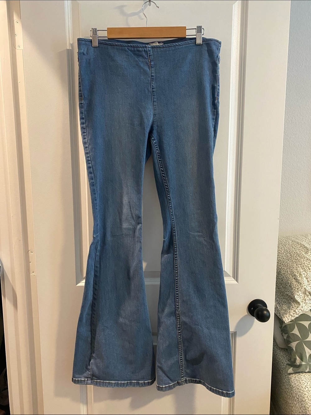Free People Penny Pull-On Flare Jeans